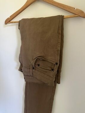 Banana Republic Chinos 32x32